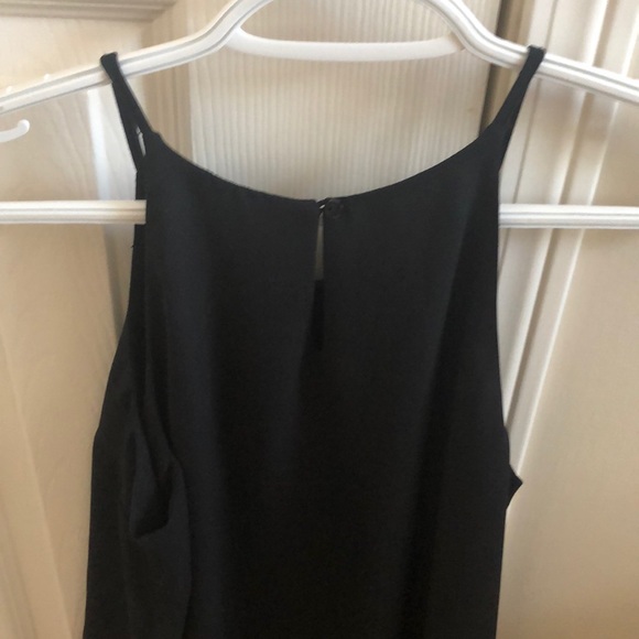 Layered tank - Picture 2 of 2